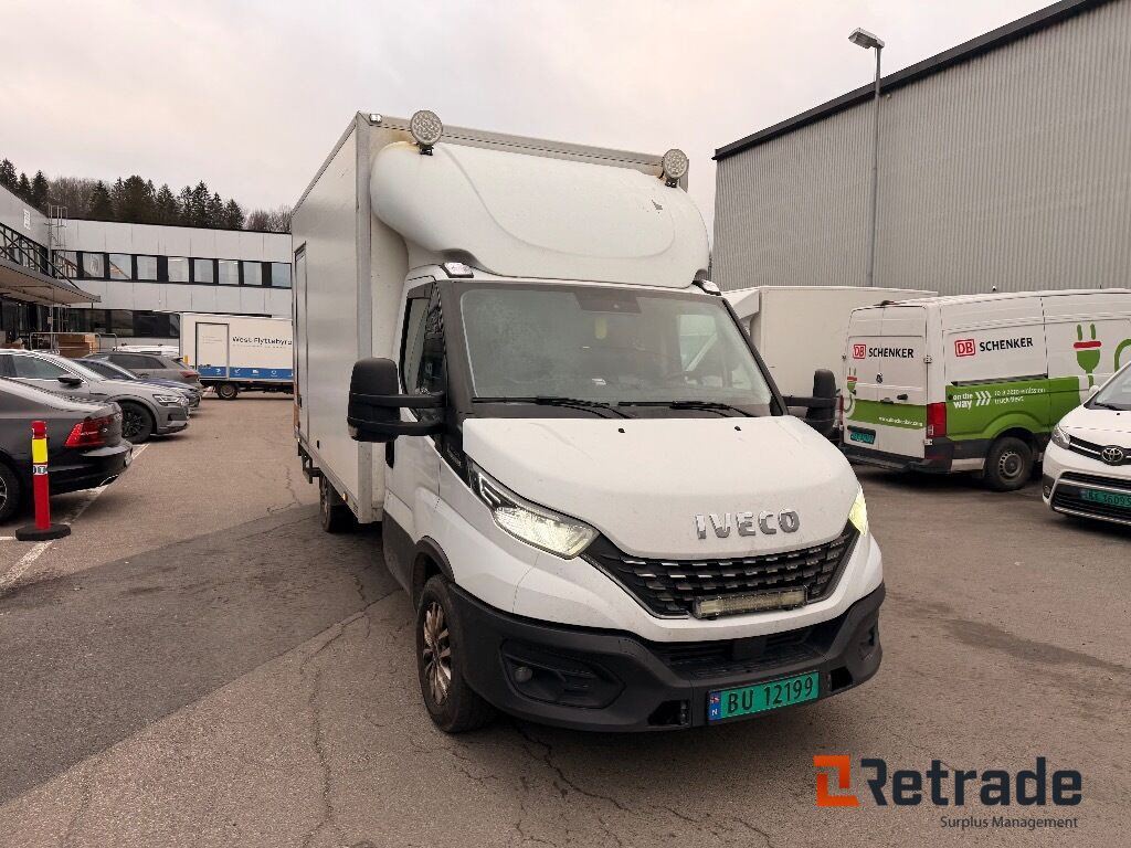 Skapbil IVECO 35S16 (parkert i Oslo) - Furgone box: foto 3 Skapbil IVECO 35S16 (parkert i Oslo) - Furgone box: foto 3