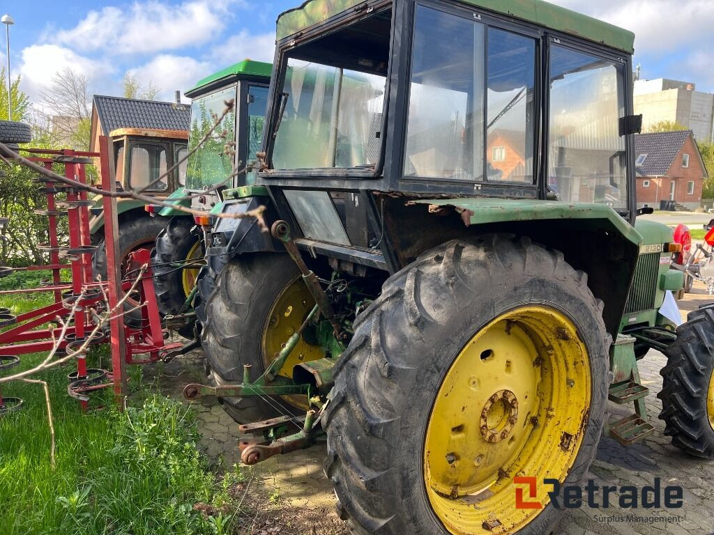 Tractor John Deere 2130 D 4 X 4 Traktor 2130 4 X 4 - Trattore: foto 5 Tractor John Deere 2130 D 4 X 4 Traktor 2130 4 X 4 - Trattore: foto 5