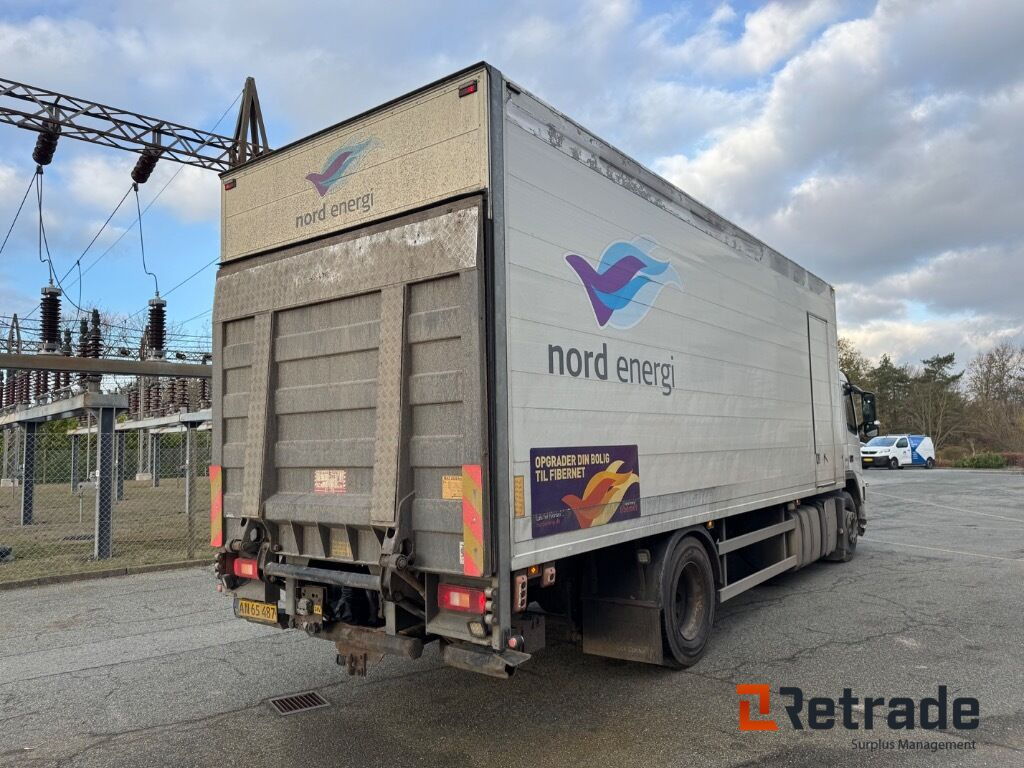 VOLVO FM 330 4X2 - Autocarro furgonato: foto 3 VOLVO FM 330 4X2 - Autocarro furgonato: foto 3