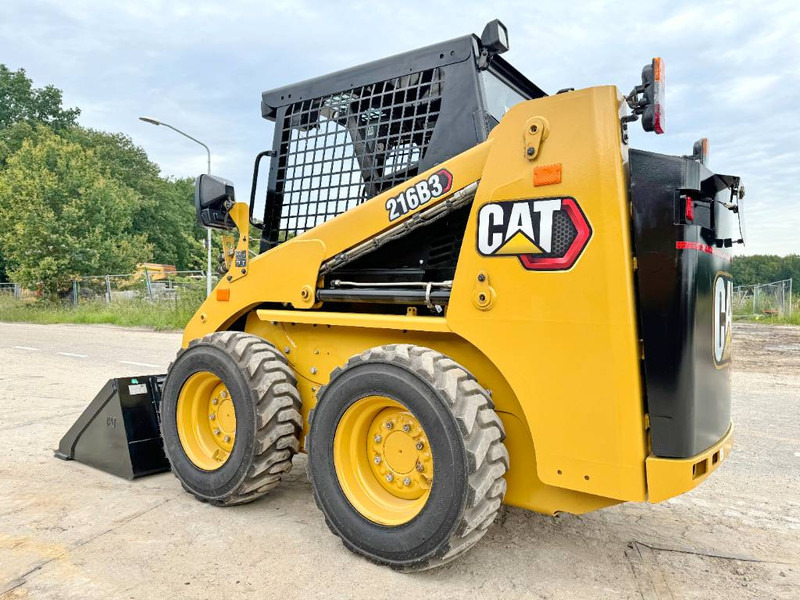Cat 216B3 - New / Unused / Extra Hydraulic - Minipala: foto 3 Cat 216B3 - New / Unused / Extra Hydraulic - Minipala: foto 3