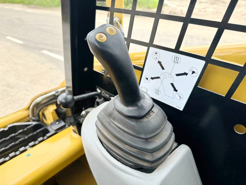 Minipala Cat 216B3 - New / Unused / Extra Hydraulic: foto 9