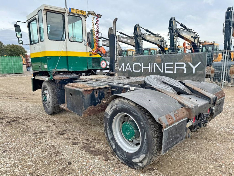 Kalmar PT122 - Top Condition / Cummins Engine - Trattore terminale: foto 3 Kalmar PT122 - Top Condition / Cummins Engine - Trattore terminale: foto 3