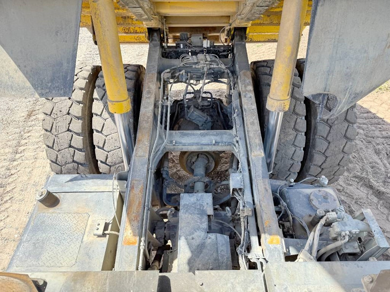 Dumper rigido Komatsu HD405-7 - German Machine / Automatic Greasing: foto 16