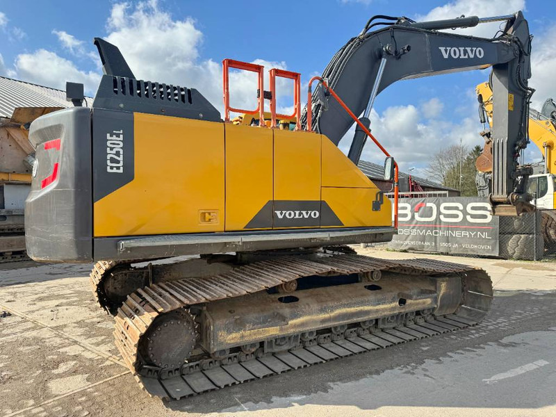 Escavatore cingolato Volvo EC250EL - Hamer Lines / Quick Coupler: foto 5