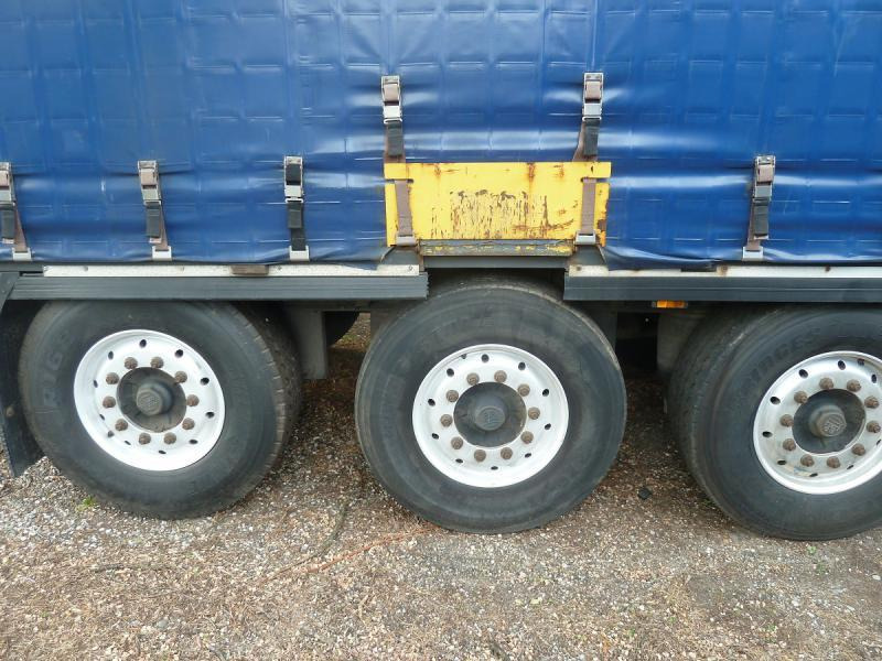 Krone SDP27A1 - Semirimorchio centinato: foto 4 Krone SDP27A1 - Semirimorchio centinato: foto 4