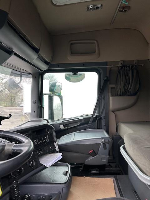 Scania R 410 - Camion centinato: foto 4 Scania R 410 - Camion centinato: foto 4