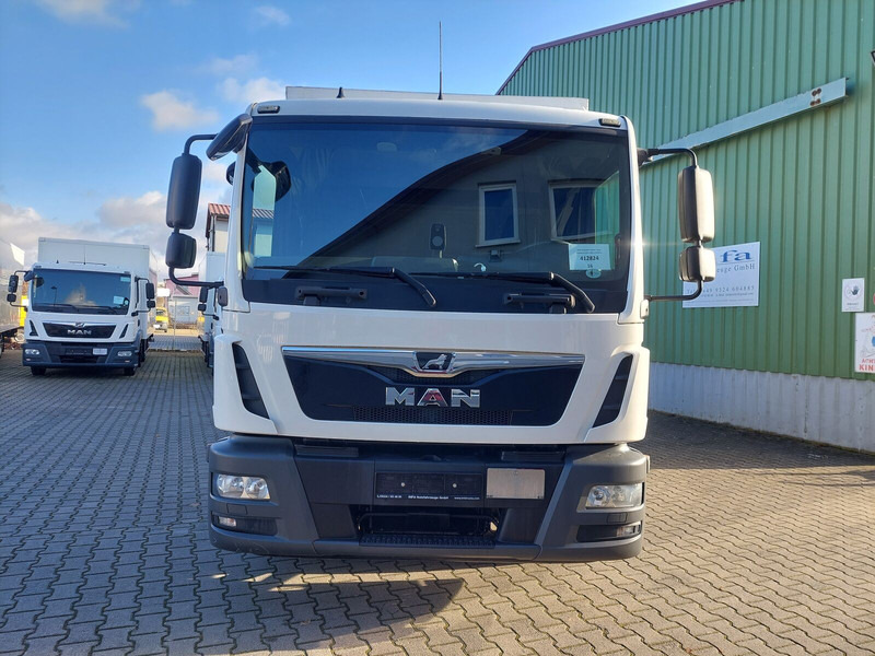 MAN TGL 8.190 L 4x2 Euro 6 Plane gFH LBW AHK (16) - Camion centinato: foto 3 MAN TGL 8.190 L 4x2 Euro 6 Plane gFH LBW AHK (16) - Camion centinato: foto 3