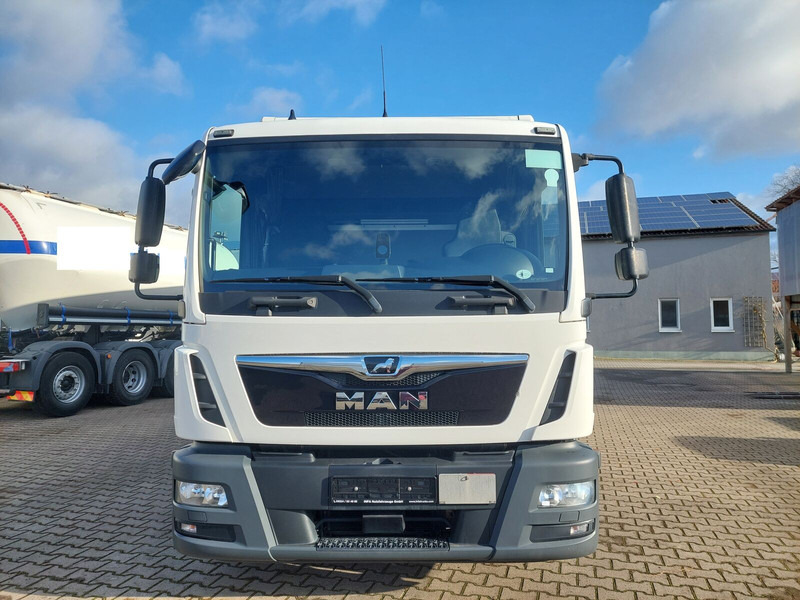 MAN TGL 8.190 L gFH Koffer LBW AHK (25) TÜV NEU - Autocarro furgonato: foto 3 MAN TGL 8.190 L gFH Koffer LBW AHK (25) TÜV NEU - Autocarro furgonato: foto 3