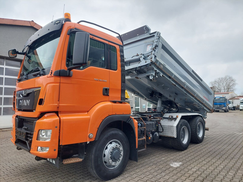 MAN TGS 26.500 Hydrodrive Schwarzmüller Wechselsystem SZM - Autocarro ribaltabile: foto 2 MAN TGS 26.500 Hydrodrive Schwarzmüller Wechselsystem SZM - Autocarro ribaltabile: foto 2