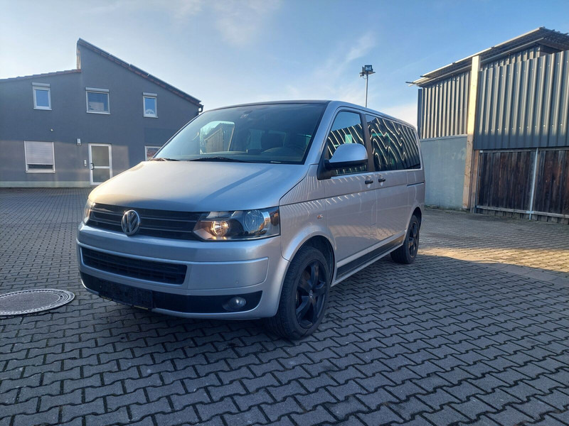 Volkswagen Transporter Multivan AHK Doppelklima Tisch Leder 7-Sitzer - Minibus, Pulmino: foto 1 Volkswagen Transporter Multivan AHK Doppelklima Tisch Leder 7-Sitzer - Minibus, Pulmino: foto 1