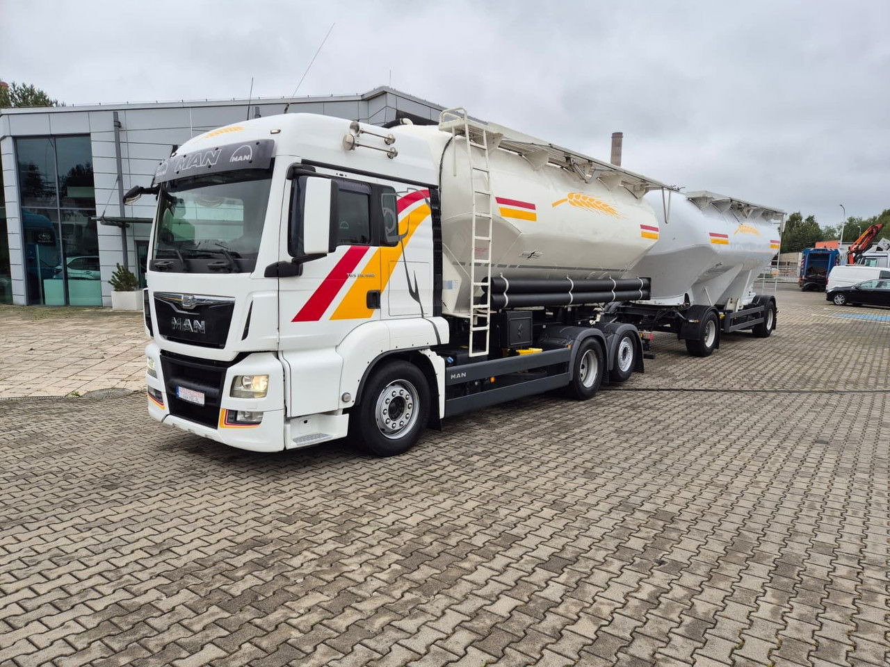 MAN TGS 26.480 Spritzer / 1 Owner /for transporting bulk materials - Camion: foto 2 MAN TGS 26.480 Spritzer / 1 Owner /for transporting bulk materials - Camion: foto 2