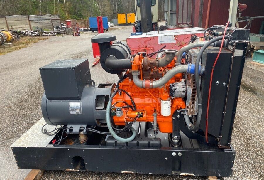 Diversen ECP34 2S4 - Iveco Engine,126kVA,New oils, filters, Mecc Alte ECP34 2S4 - Gruppo elettrogeno: foto 3 Diversen ECP34 2S4 - Iveco Engine,126kVA,New oils, filters, Mecc Alte ECP34 2S4 - Gruppo elettrogeno: foto 3