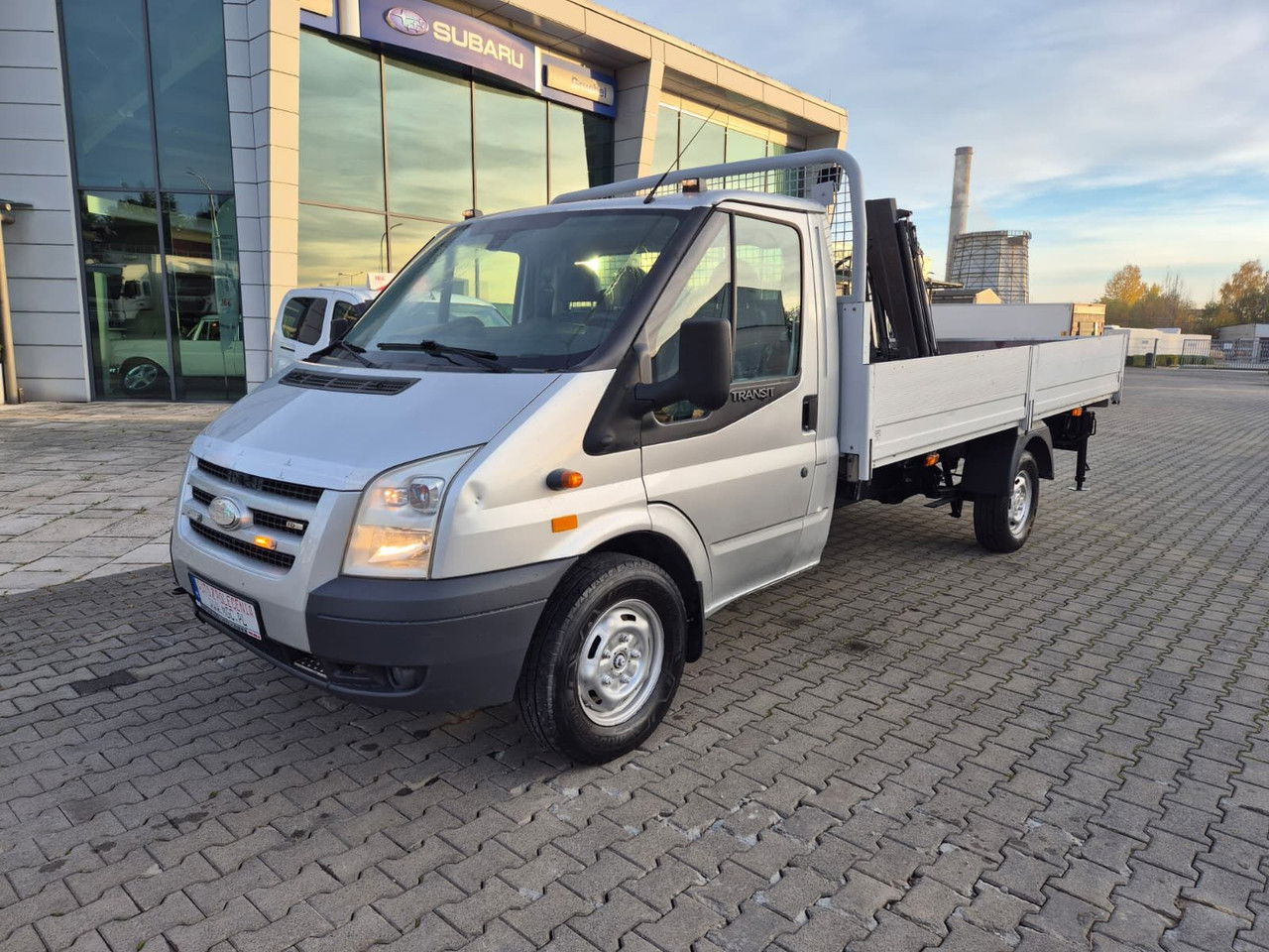 Ford Transit 350 2.4 TDCi / Very Strong Hiab / 1 Owner / Serviced - Furgone con cassone fisso: foto 1 Ford Transit 350 2.4 TDCi / Very Strong Hiab / 1 Owner / Serviced - Furgone con cassone fisso: foto 1