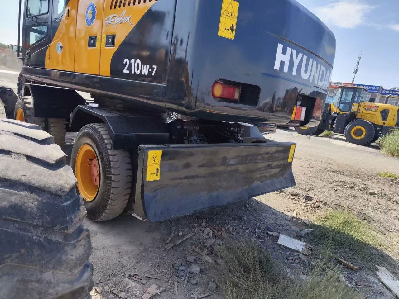 Hyundai R210-7 / Cummins / 1800MTH / Like NEW/20,5Tons/Sp R210-7 / Cummins / 1800MTH / Like NEW/20,5Tons/Special Ofert - Escavatore gommato: foto 5 Hyundai R210-7 / Cummins / 1800MTH / Like NEW/20,5Tons/Sp R210-7 / Cummins / 1800MTH / Like NEW/20,5Tons/Special Ofert - Escavatore gommato: foto 5