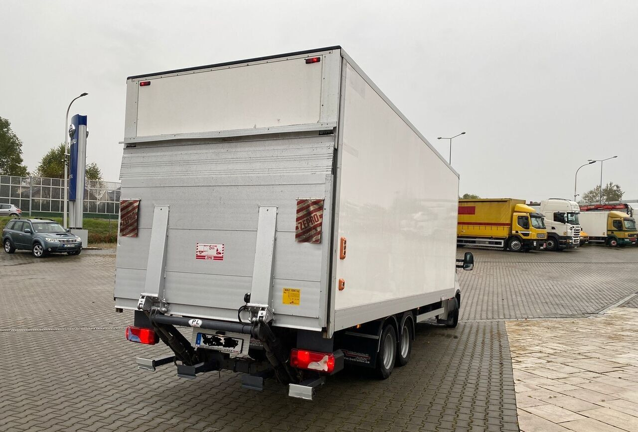 Iveco Daily 35C18 35C180 / Container / Veldhuizen Trailer / 3 Axes / KAT. B+ - Autocarro furgonato: foto 5 Iveco Daily 35C18 35C180 / Container / Veldhuizen Trailer / 3 Axes / KAT. B+ - Autocarro furgonato: foto 5