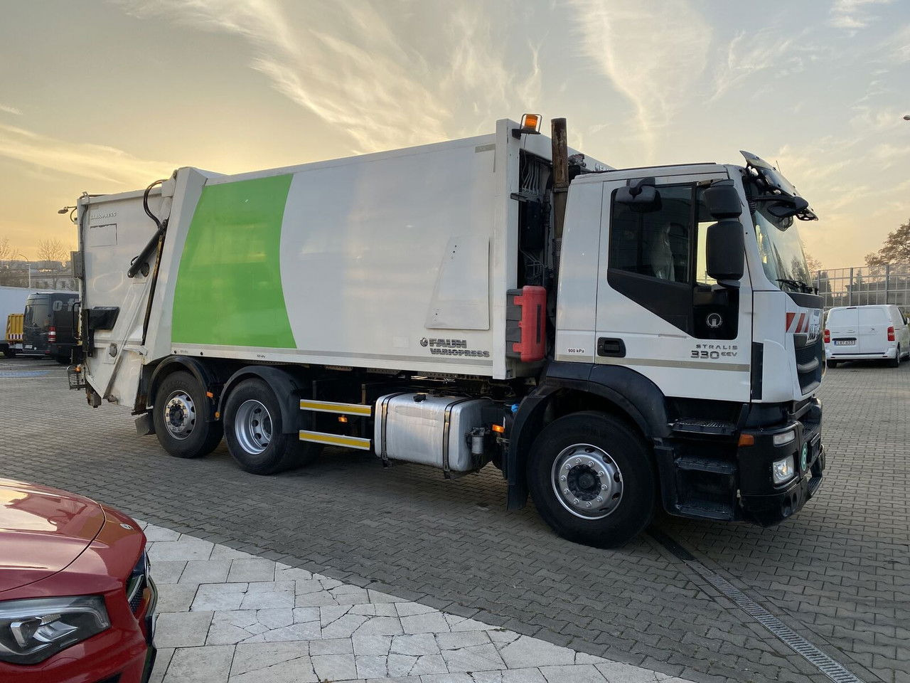 Iveco Stralis 330 EEV / Faun Vario Press 11 / Service NEW / TOP - Camion immondizia: foto 3 Iveco Stralis 330 EEV / Faun Vario Press 11 / Service NEW / TOP - Camion immondizia: foto 3