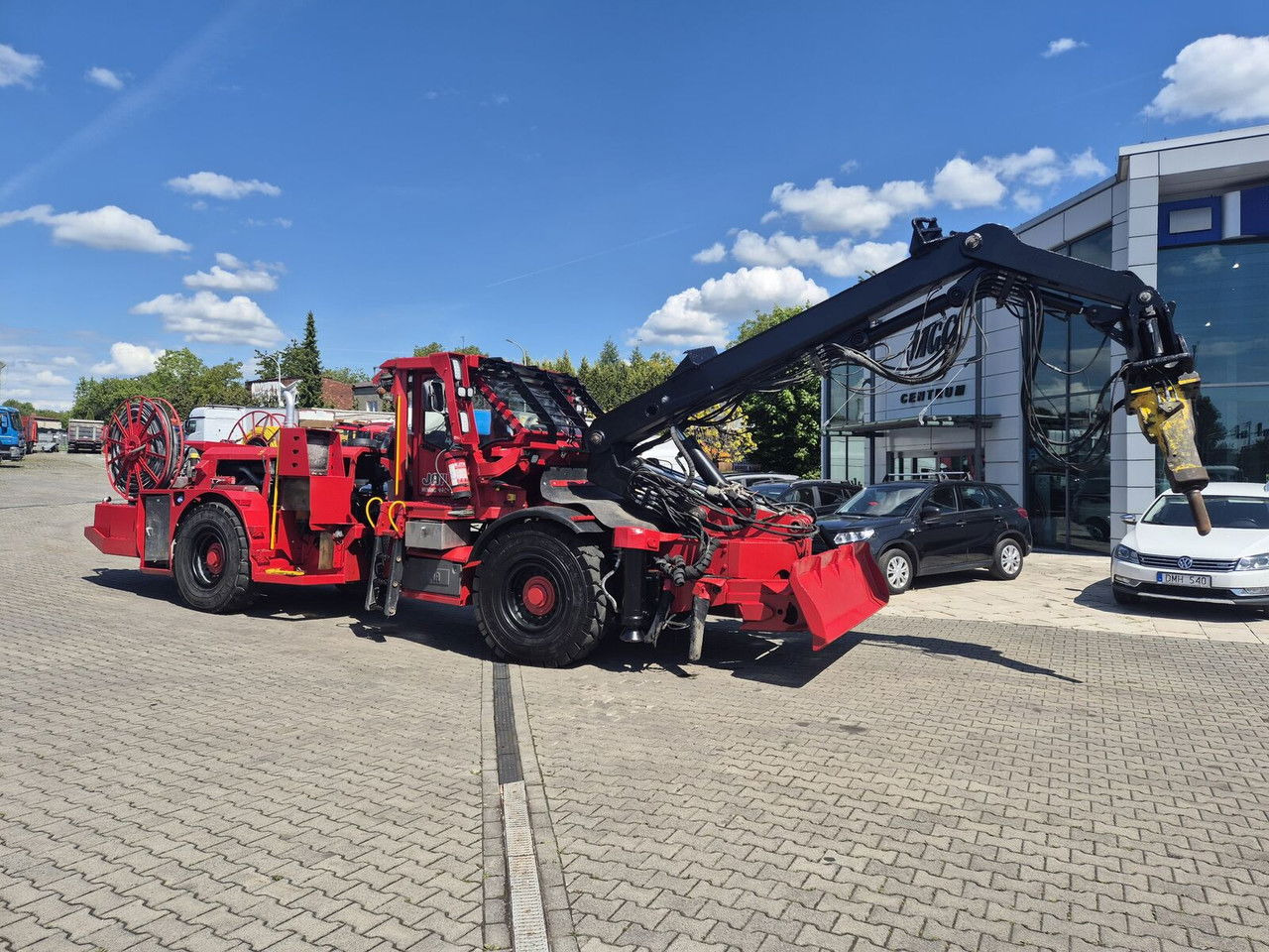 JAMA SBU8000 / Scaler / Epiroc Hammer Jama SBU8000 / Scaler / Epiroc Hammer - Macchina mineraria: foto 2 JAMA SBU8000 / Scaler / Epiroc Hammer Jama SBU8000 / Scaler / Epiroc Hammer - Macchina mineraria: foto 2