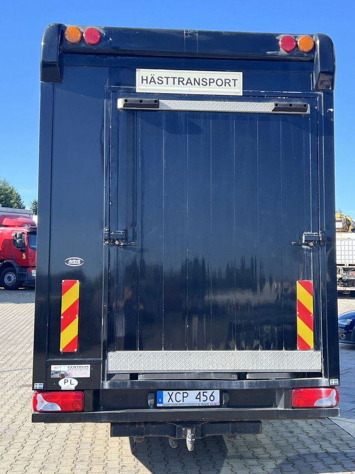 Mercedes-Benz Atego 815 For 4 horses + 3 people / like camper - Van trasporto cavalli: foto 5 Mercedes-Benz Atego 815 For 4 horses + 3 people / like camper - Van trasporto cavalli: foto 5