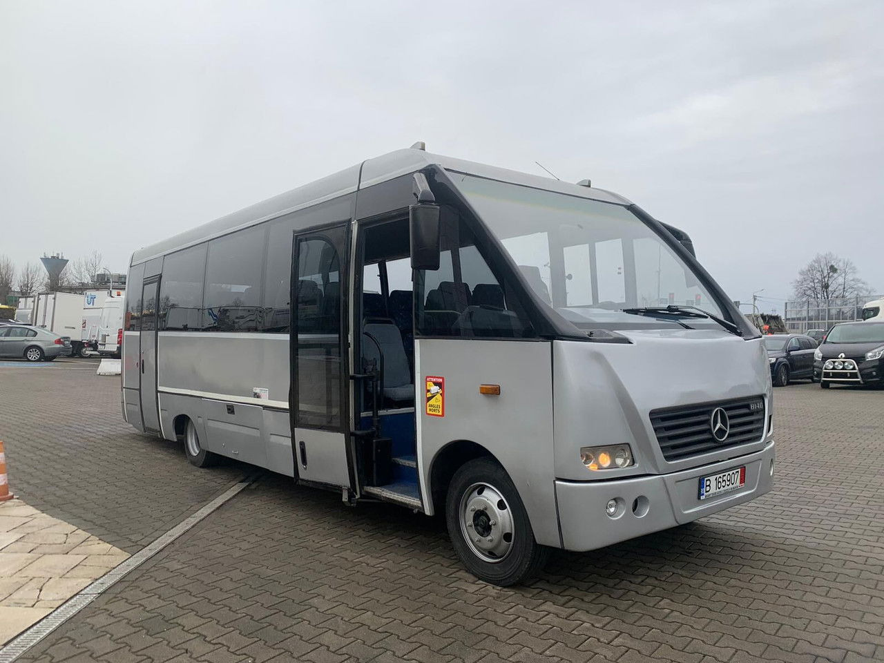Mercedes-Benz Vario 814D, Mediano, Cibro, Vario,33 seats, E4, Wide Body - Autobus extraurbano: foto 1 Mercedes-Benz Vario 814D, Mediano, Cibro, Vario,33 seats, E4, Wide Body - Autobus extraurbano: foto 1