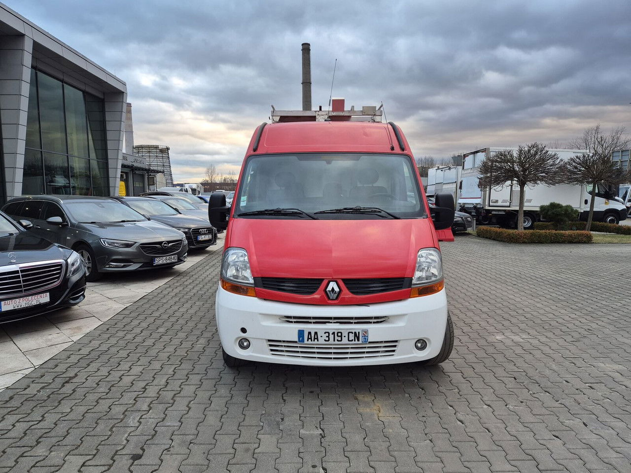 Renault Master 2.5 DCi / Only 25TKM / Like NEW / WE Have 3 THE Same - Autopompa: foto 4 Renault Master 2.5 DCi / Only 25TKM / Like NEW / WE Have 3 THE Same - Autopompa: foto 4
