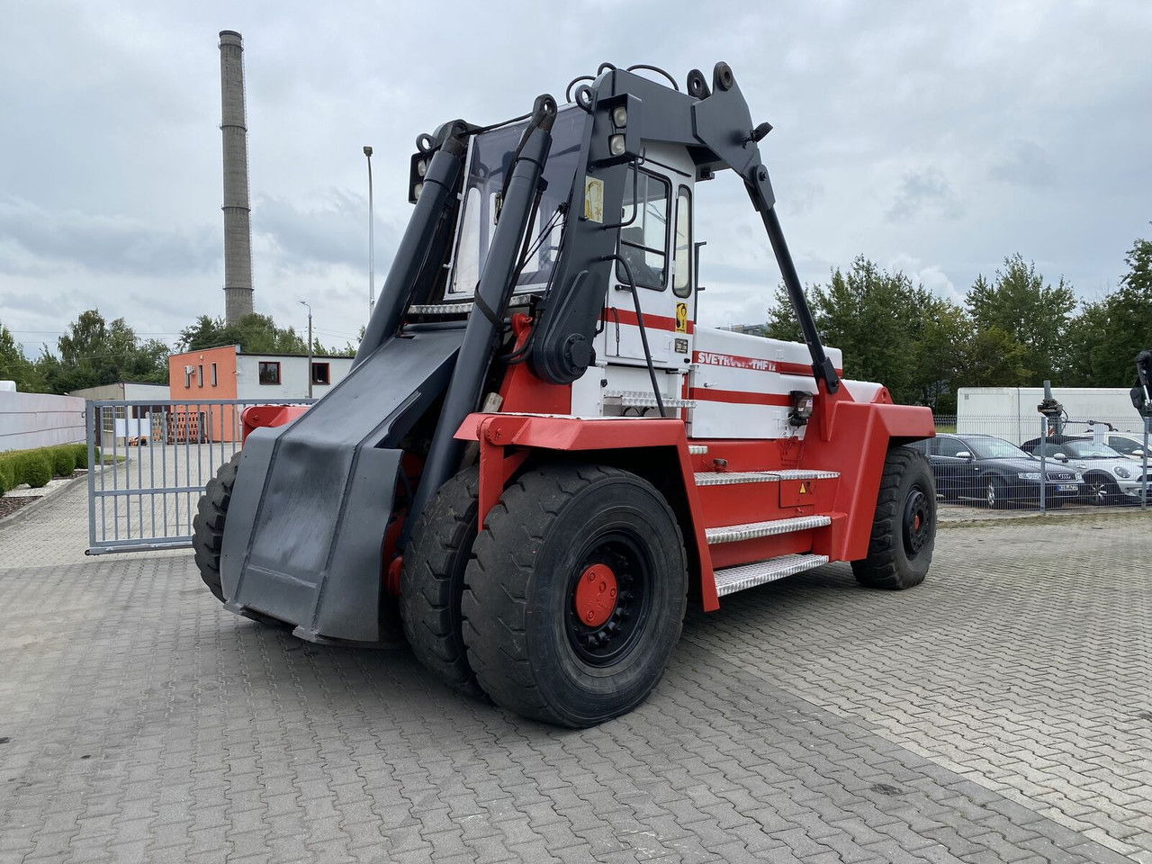 Svetruck TMF 12/9 HB / 1 Owner / Reach Stacker / Elme Sprea DER Svetruck TMF 12/9 HB / 1 Owner / Reach Stacker / Elme Sprea DER - Carrello elevatore: foto 4 Svetruck TMF 12/9 HB / 1 Owner / Reach Stacker / Elme Sprea DER Svetruck TMF 12/9 HB / 1 Owner / Reach Stacker / Elme Sprea DER - Carrello elevatore: foto 4
