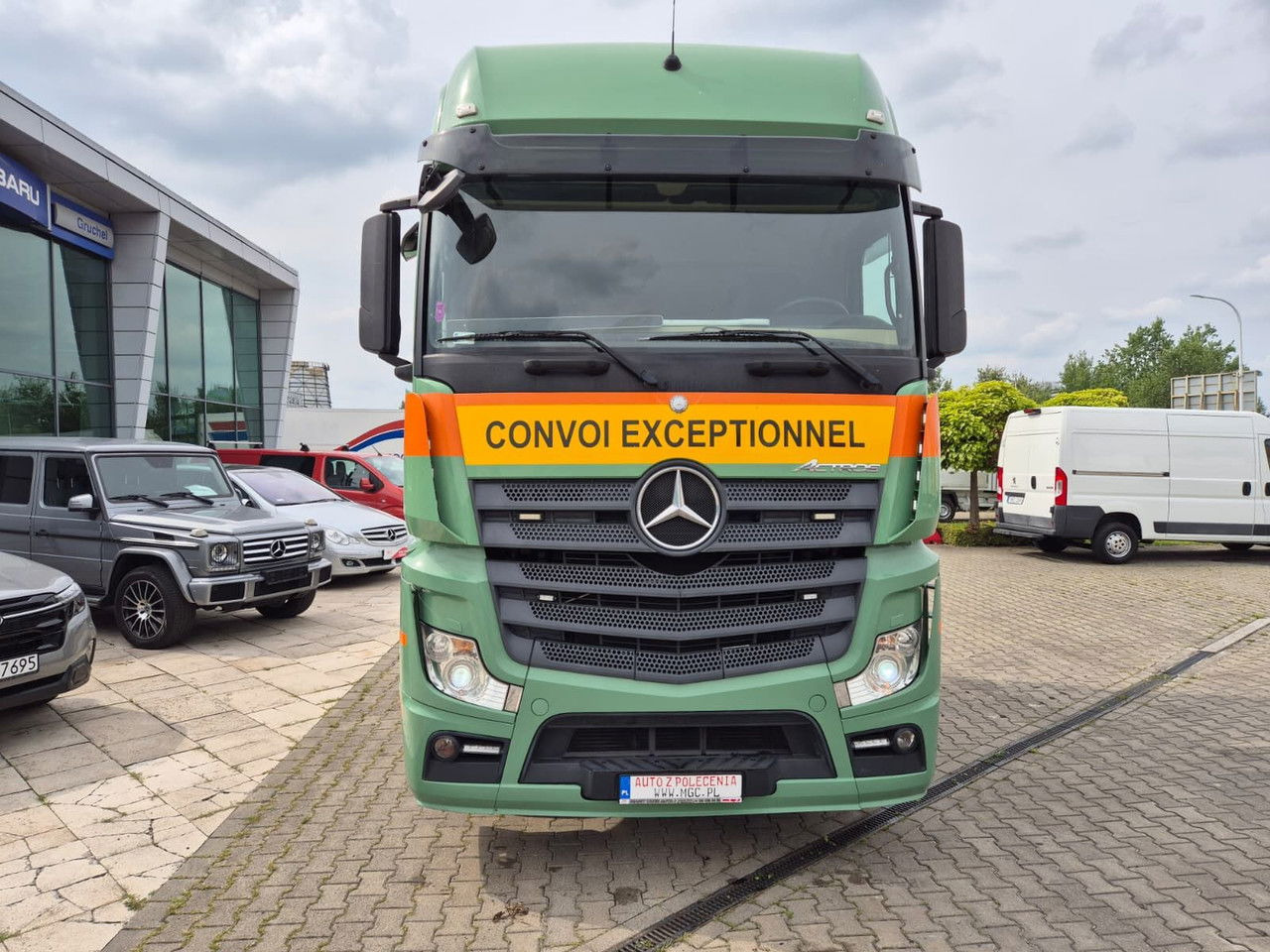 Mercedes-Benz Actros 4163 8X4 / 1 Owner / LOW KM / Super Condition - Trattore stradale: foto 4 Mercedes-Benz Actros 4163 8X4 / 1 Owner / LOW KM / Super Condition - Trattore stradale: foto 4