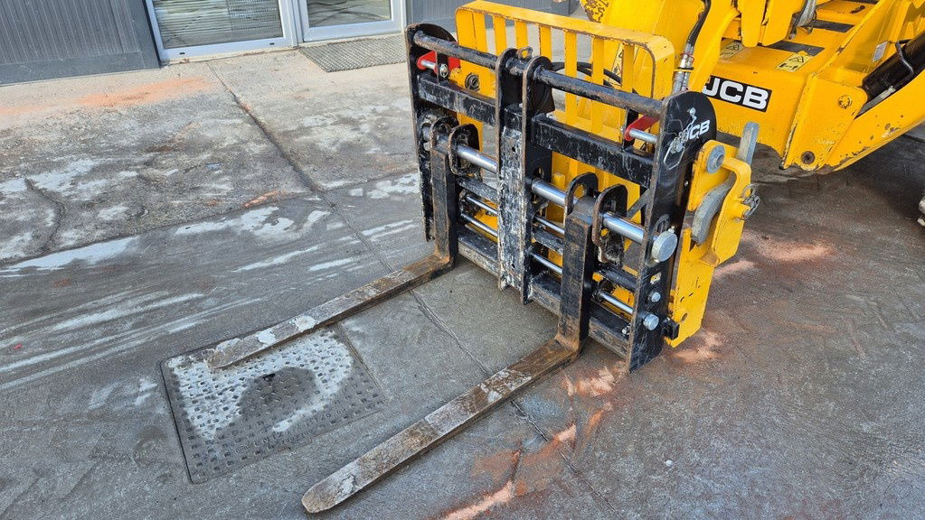 JCB 540-140 - 2021 Year - 2375 Hours - 13.8M - 4T - Carrello elevatore: foto 2 JCB 540-140 - 2021 Year - 2375 Hours - 13.8M - 4T - Carrello elevatore: foto 2