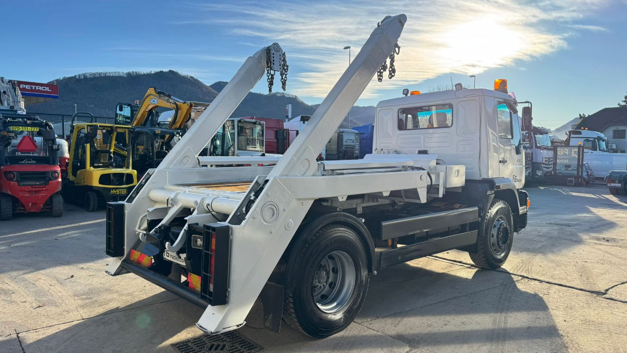 MAN 18.284 LK 4x2 absetz tipper - euro 2 - Autocarro portacontainer/ Caisse interchangeable: foto 5 MAN 18.284 LK 4x2 absetz tipper - euro 2 - Autocarro portacontainer/ Caisse interchangeable: foto 5
