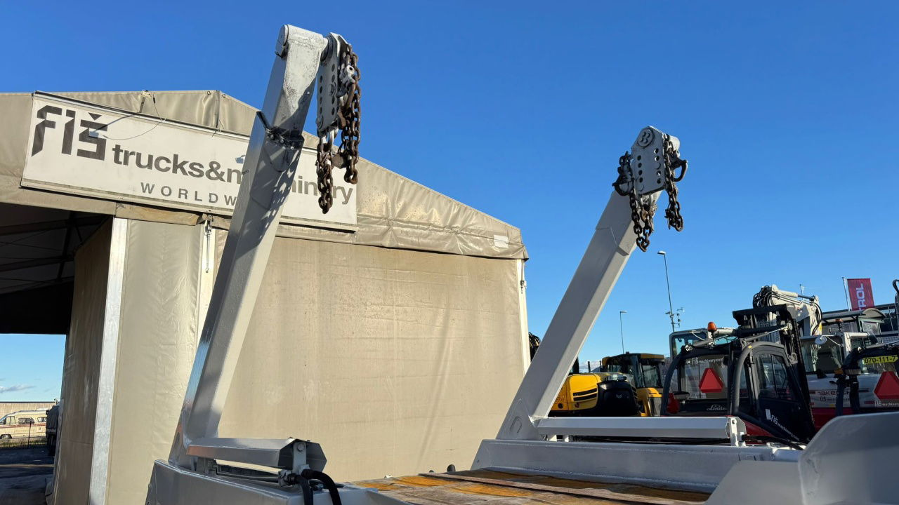 MAN 18.284 LK 4x2 absetz tipper - euro 2 - Autocarro portacontainer/ Caisse interchangeable: foto 4 MAN 18.284 LK 4x2 absetz tipper - euro 2 - Autocarro portacontainer/ Caisse interchangeable: foto 4