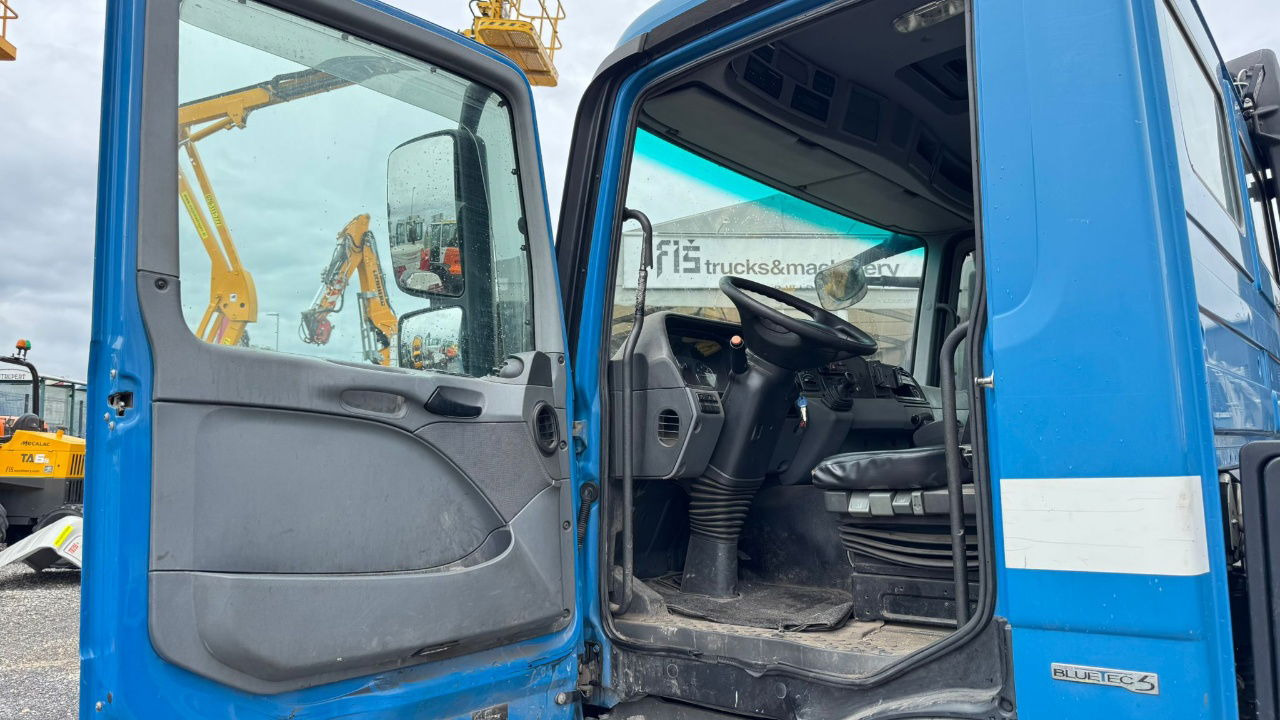 Autocarro portacontainer/ Caisse interchangeable Mercedes-Benz Actros 2641 6x4 hiab abroll tipper - spring: foto 19