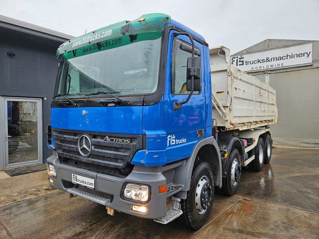 Mercedes-Benz Actros 3241 8x4 3 sided tipper - full spring - Autocarro ribaltabile: foto 1 Mercedes-Benz Actros 3241 8x4 3 sided tipper - full spring - Autocarro ribaltabile: foto 1