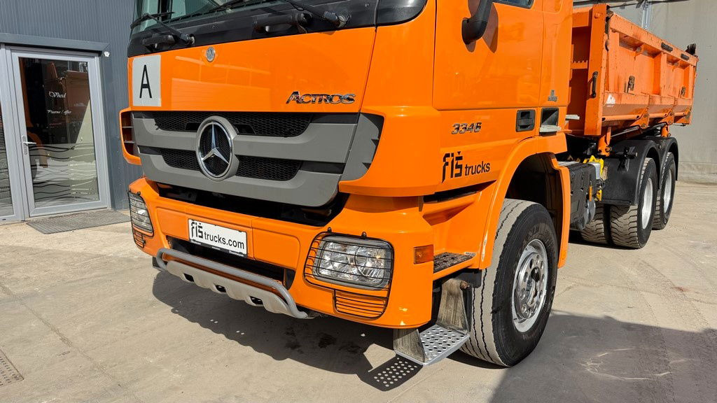 Mercedes-Benz Actros 3346 K 6x4 bordmatic - 3 pedals - Autocarro ribaltabile: foto 2 Mercedes-Benz Actros 3346 K 6x4 bordmatic - 3 pedals - Autocarro ribaltabile: foto 2