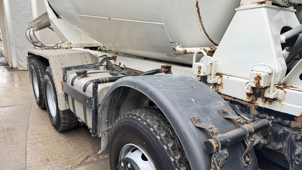 Mercedes-Benz Actros 3536 8x4 stetter schwing mixer 9m3 - Autobetoniera: foto 5 Mercedes-Benz Actros 3536 8x4 stetter schwing mixer 9m3 - Autobetoniera: foto 5