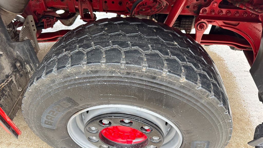 Mercedes-Benz Arocs 2651 6X4 meiller bordmatic tipper - Autocarro ribaltabile: foto 4 Mercedes-Benz Arocs 2651 6X4 meiller bordmatic tipper - Autocarro ribaltabile: foto 4