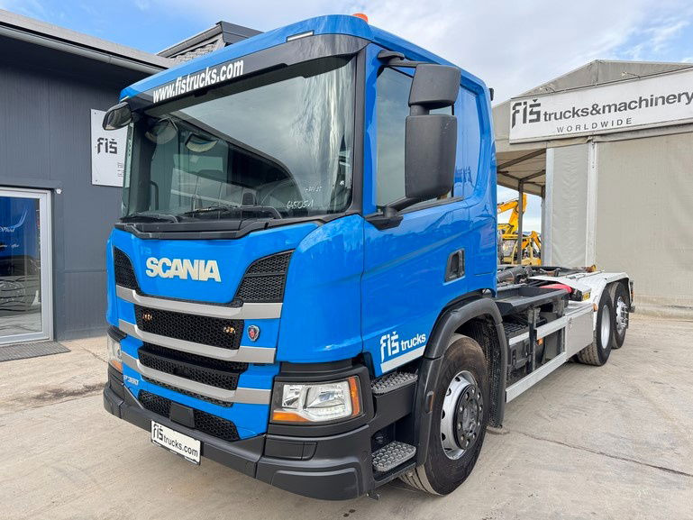 Scania P 360 6x2 palfinger abroll tipper - steering axle - Autocarro portacontainer/ Caisse interchangeable: foto 1 Scania P 360 6x2 palfinger abroll tipper - steering axle - Autocarro portacontainer/ Caisse interchangeable: foto 1