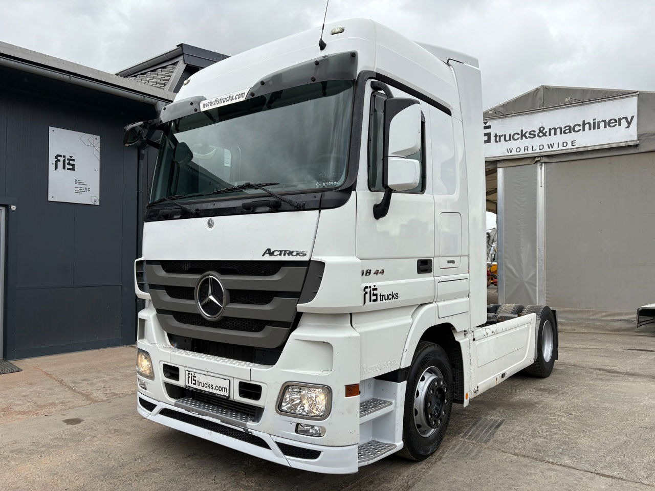 Mercedes-Benz Actros 1844 4x2 - tractor unit - retarder - Trattore stradale: foto 1 Mercedes-Benz Actros 1844 4x2 - tractor unit - retarder - Trattore stradale: foto 1