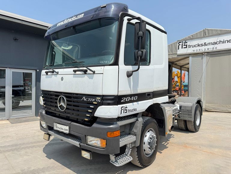 Mercedes-Benz Actros 2040 AS 4x4 tractor unit - tipp. hydr. - Trattore stradale: foto 1 Mercedes-Benz Actros 2040 AS 4x4 tractor unit - tipp. hydr. - Trattore stradale: foto 1