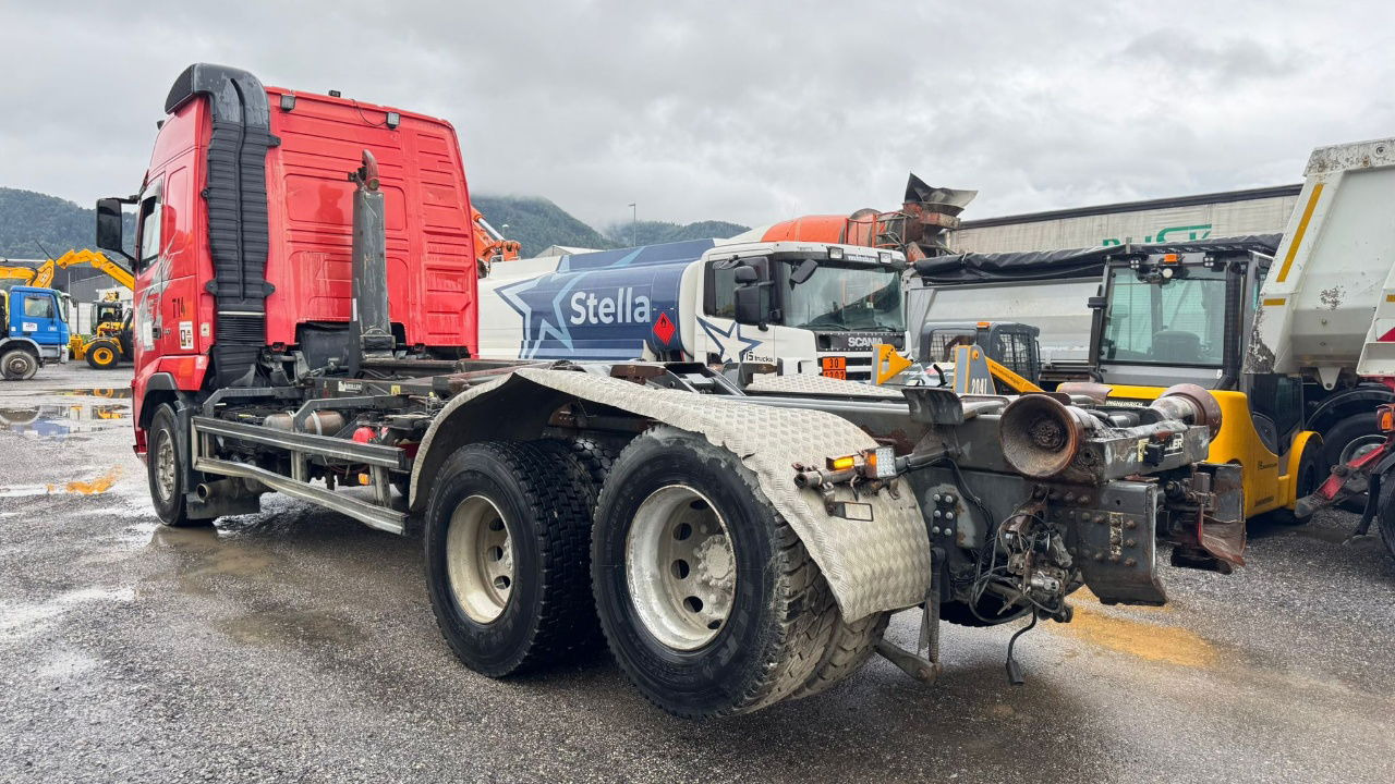 Volvo FH 12 460 6x2 Meiller abroll tipper - motor brake - lifting axle - Autocarro portacontainer/ Caisse interchangeable: foto 4 Volvo FH 12 460 6x2 Meiller abroll tipper - motor brake - lifting axle - Autocarro portacontainer/ Caisse interchangeable: foto 4