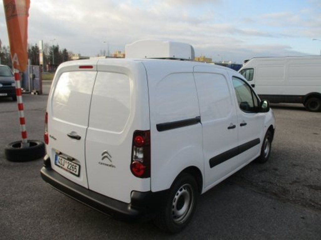 Citroën Berlingo izotherm - Furgone frigo: foto 2 Citroën Berlingo izotherm - Furgone frigo: foto 2