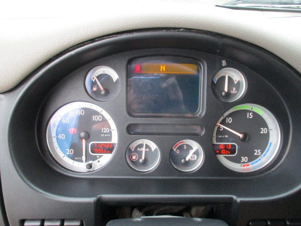 Autocarro furgonato DAF  CF 75.310: foto 13