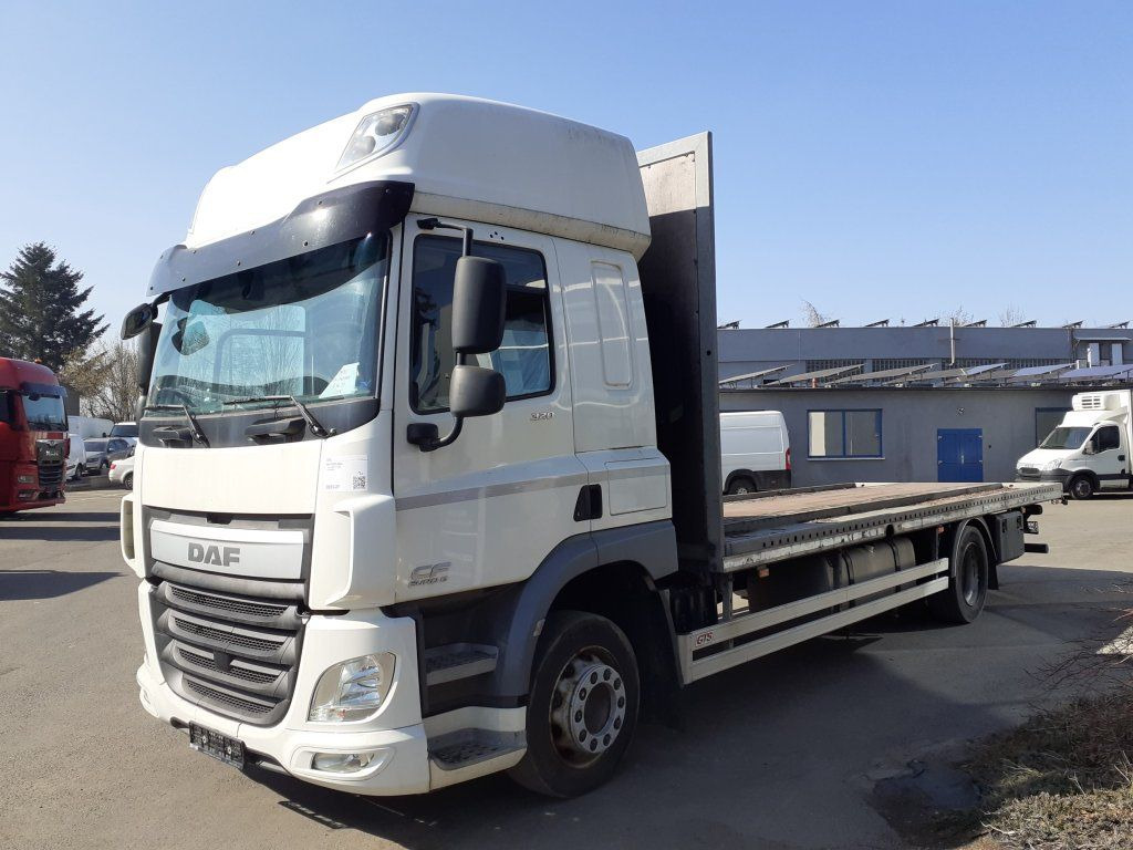 DAF CF320 EURO 6 - Autocarro con pianale/ Cassone fisso: foto 3 DAF CF320 EURO 6 - Autocarro con pianale/ Cassone fisso: foto 3