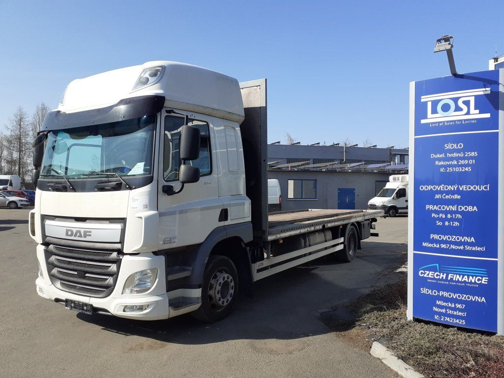 DAF CF320 EURO 6 - Autocarro con pianale/ Cassone fisso: foto 1 DAF CF320 EURO 6 - Autocarro con pianale/ Cassone fisso: foto 1