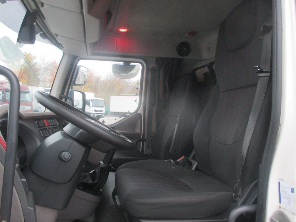 DAF LF 12.260 - Camion centinato: foto 5 DAF LF 12.260 - Camion centinato: foto 5