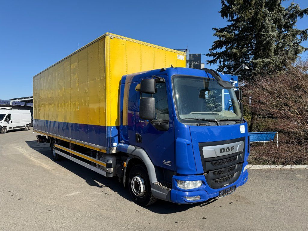 DAF LF250 EURO 6 - Autocarro furgonato: foto 2 DAF LF250 EURO 6 - Autocarro furgonato: foto 2
