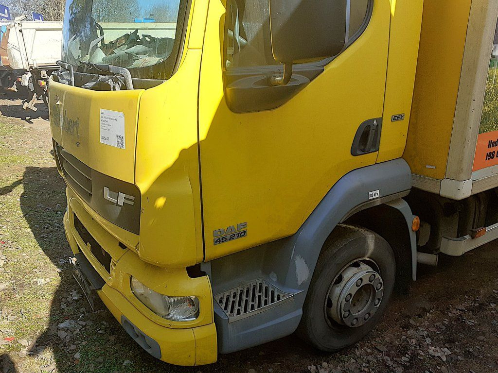 DAF LF45.210 mit Carrier Motorschaden engineproblem - Autocarro frigorifero: foto 3 DAF LF45.210 mit Carrier Motorschaden engineproblem - Autocarro frigorifero: foto 3