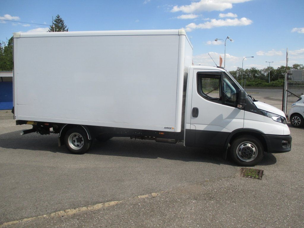 Iveco Daily 35C16 - Furgone box: foto 4 Iveco Daily 35C16 - Furgone box: foto 4