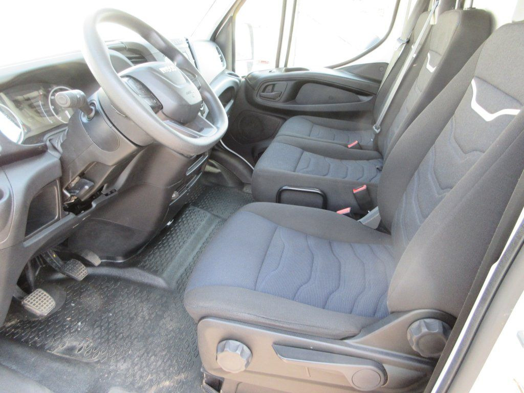 Furgone chiuso Iveco Daily 35S16: foto 9