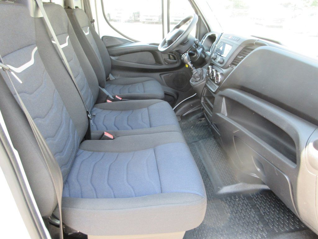 Furgone chiuso Iveco Daily 35S16: foto 14