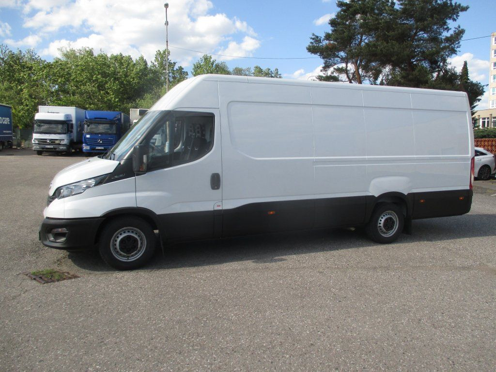 Iveco Daily 35S16 - Furgone chiuso: foto 2 Iveco Daily 35S16 - Furgone chiuso: foto 2