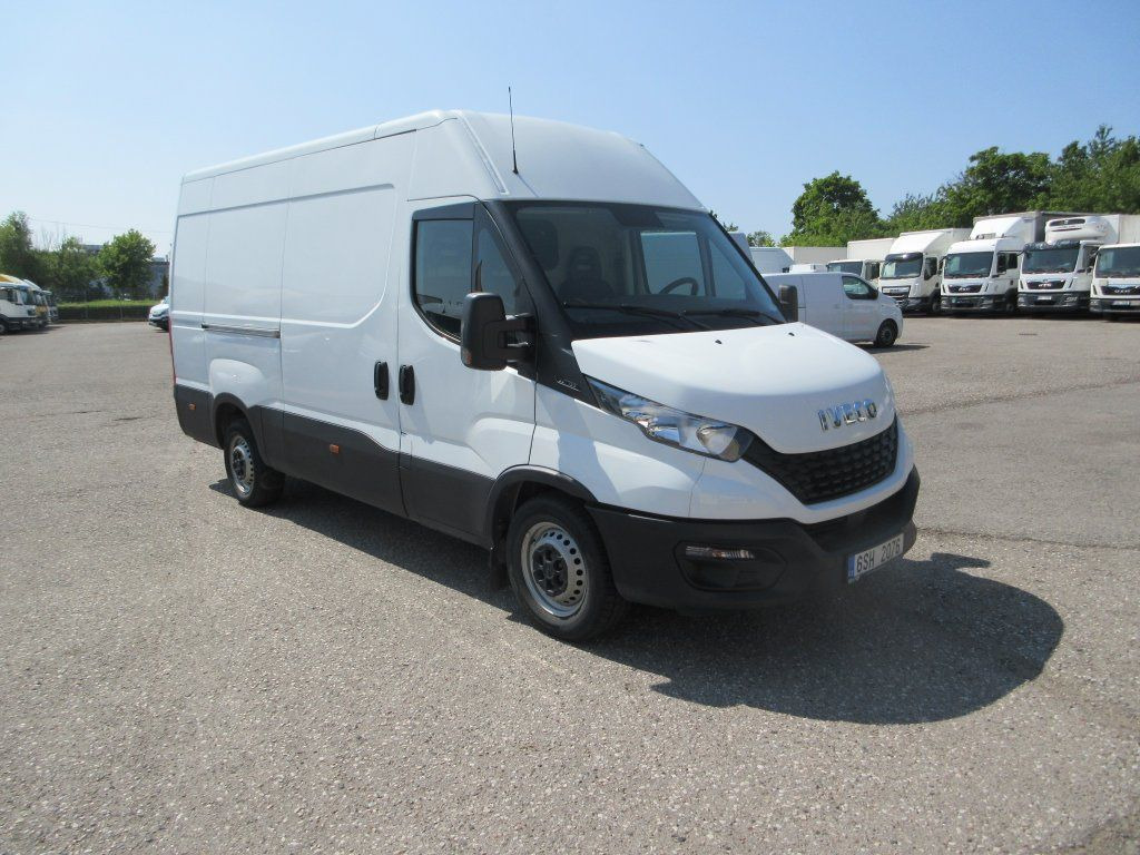 Iveco Daily 35S16 - Furgone chiuso: foto 1 Iveco Daily 35S16 - Furgone chiuso: foto 1